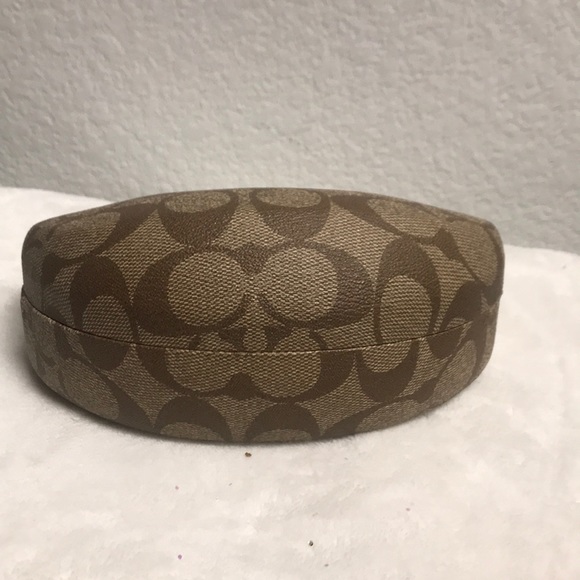 Coach case - Picture 2 of 3